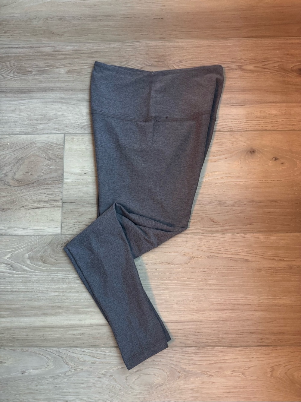 Beyond Yoga Women’s Athletic Leggings Medium Gym Workout Everyday Athleisure - Picture 8 of 8